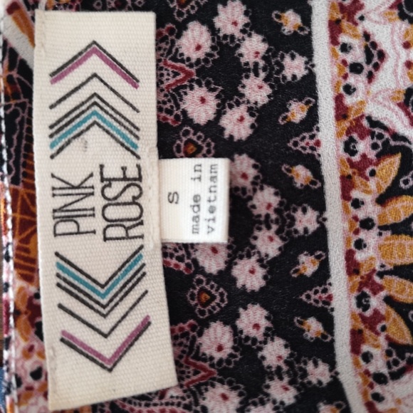 ⭐️5/$20 Boho Festival print blouse Pink Rose shirt multi pattern browns layer - Picture 2 of 4